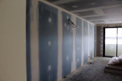 PLASTERBOARD STOPPING